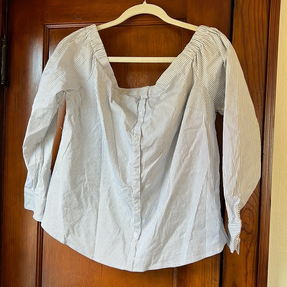 Off-the-shoulder Stripped Button Down